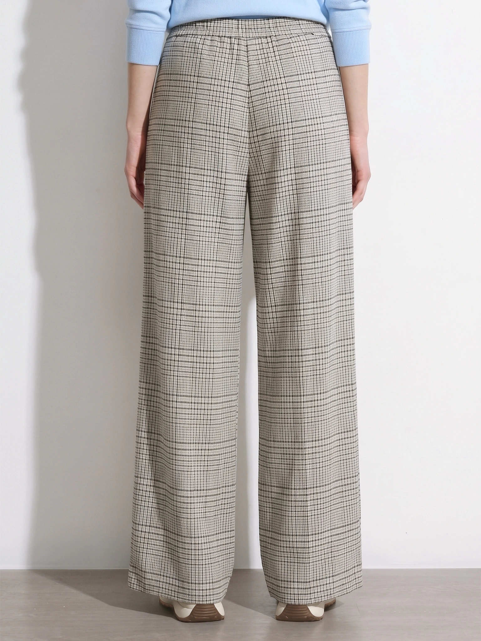 Брюки свободного кроя в клеточку